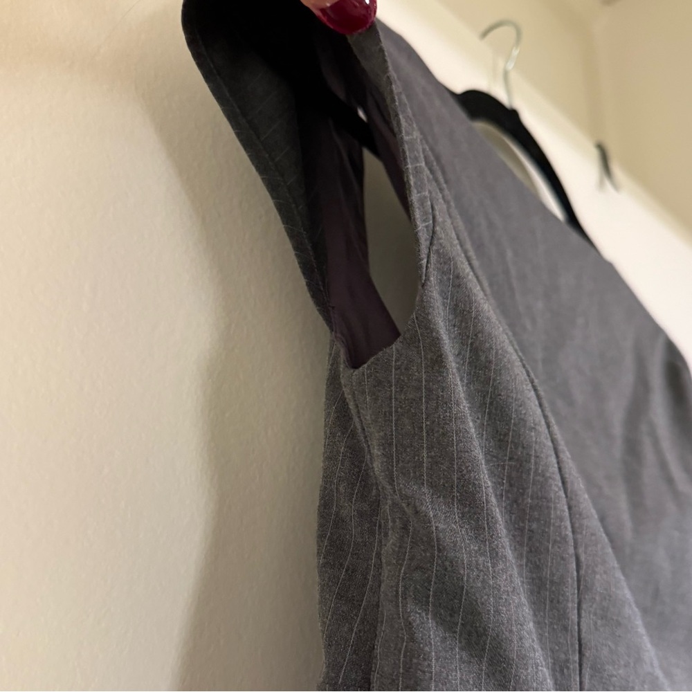 Reformation Hollyn Top Gray Pinstripe Square Neck - Picture 7 of 13